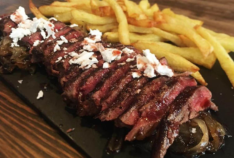 se-traspasa-bar-restaurante-en-arguelles-madrid